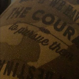 Meet your Posher, Latia